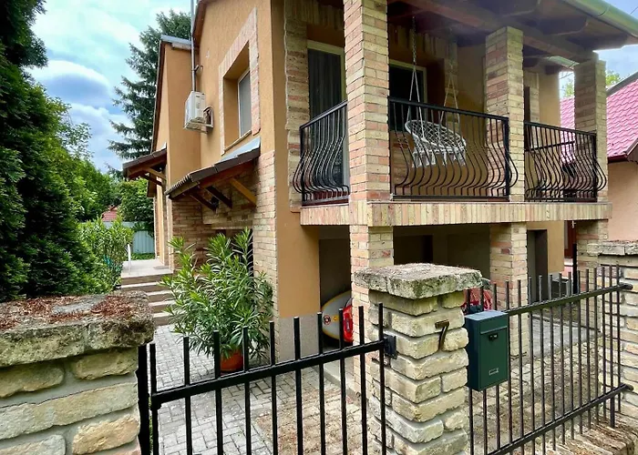 Holiday home Rozsa *